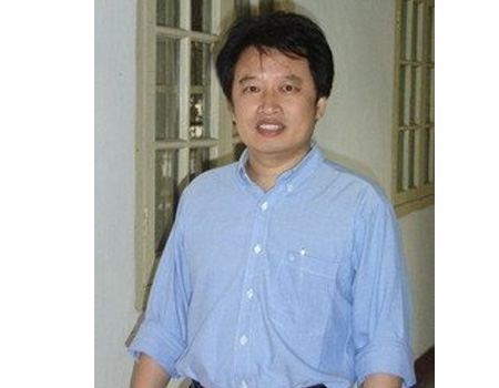 王健农 上海交通大学第一批"长江学者奖励计划"特聘教授